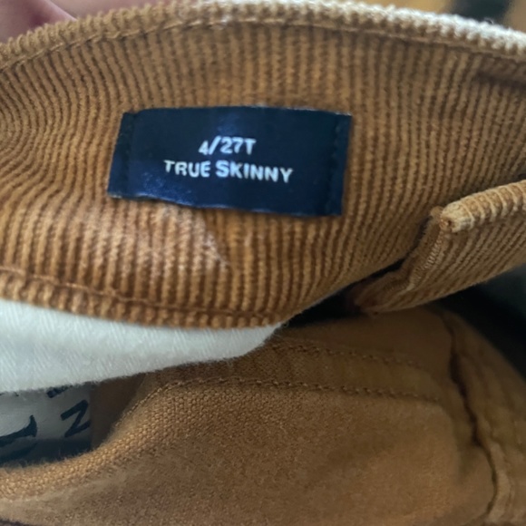 Like new 27TALL Gap high rise cords - Picture 4 of 4